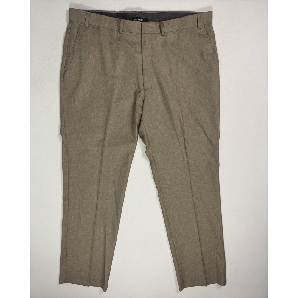 Dockers No Iron Slacks Mens 40x32 Brown Flat Front Straight Fit Dress Pants NWT